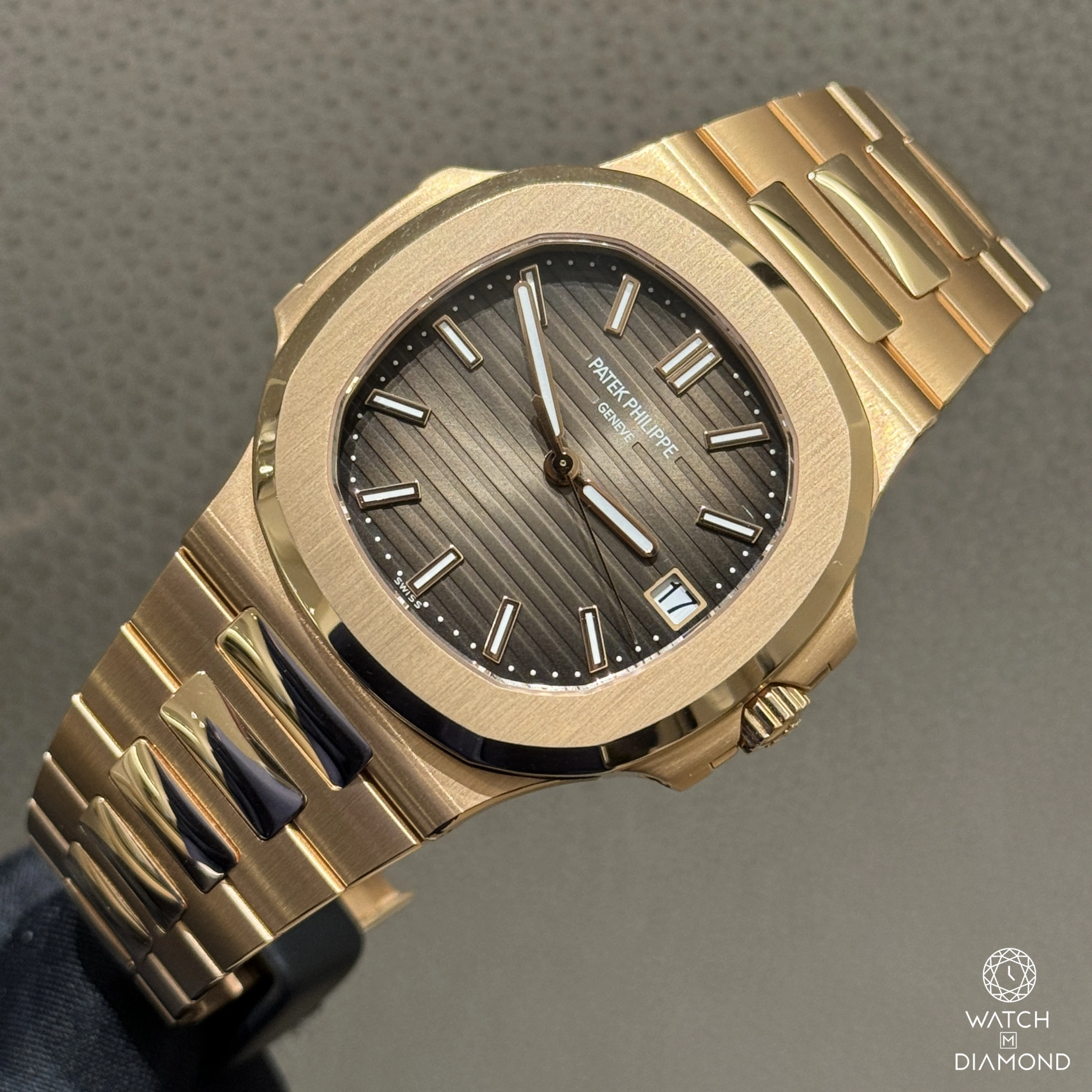 5711 rose gold online